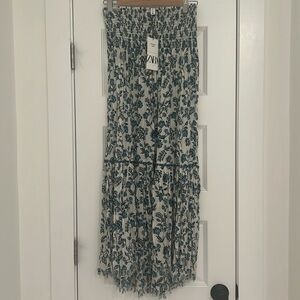 Zara women’s skirt new with tags